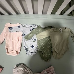 0-3 Month Onesie Bundle